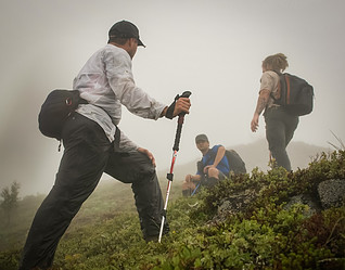 best-trekking-poles-for-alaska